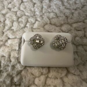 NWT SILVER MOISSANITE SCREWBACK EARINGS